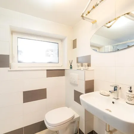 Bah Apartment *