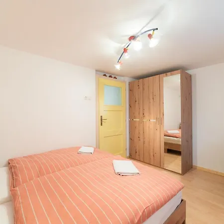 Apartment Bah